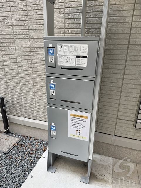 太秦レジデンス　W棟の物件外観写真