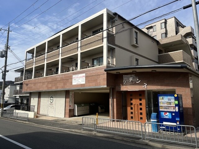 レジデンスの物件外観写真