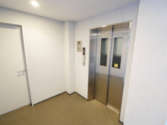 フラッティ今出川天神の物件外観写真