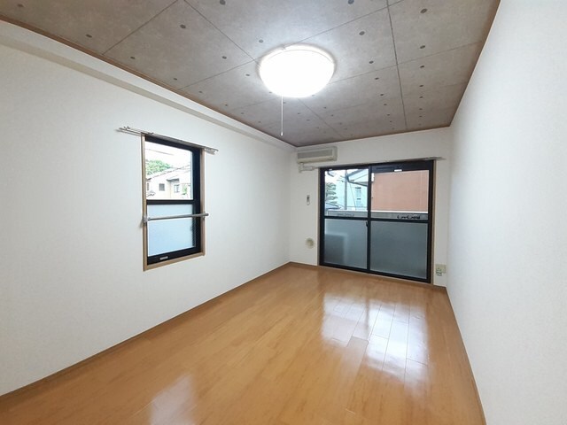 メゾン・ドゥ・ブーシェ衣笠の物件内観写真