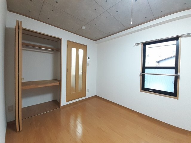 メゾン・ドゥ・ブーシェ衣笠の物件内観写真