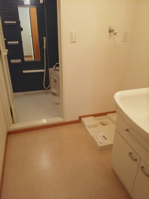 レジデンス　カレント　Aの物件内観写真