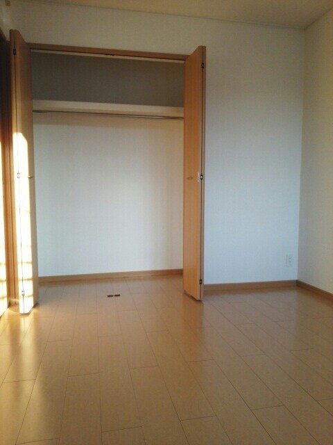 レジデンス　カレント　Aの物件内観写真