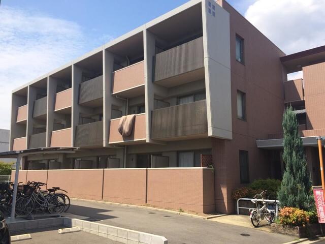 サントゥールくいな橋の物件外観写真