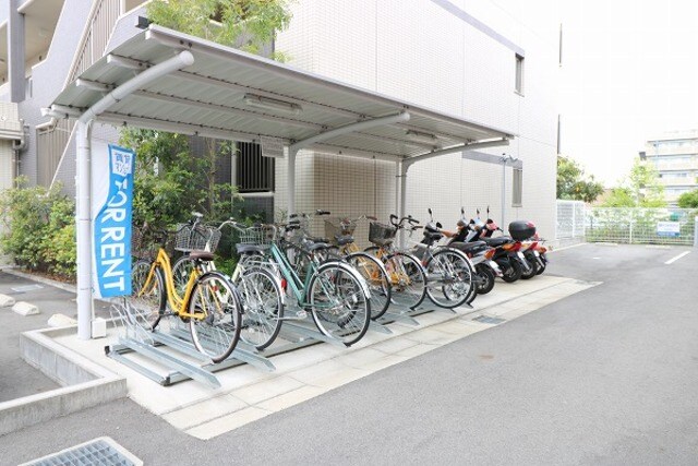 サントゥールくいな橋の物件外観写真