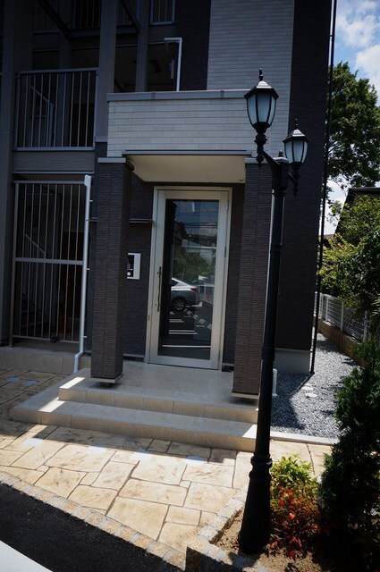 京都府京都市山科区川田御輿塚町の物件外観写真