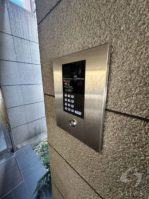 Raffine御所西の物件外観写真