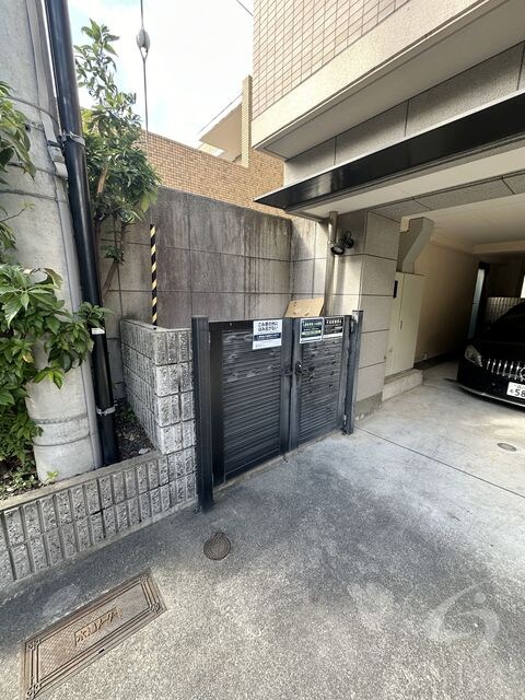 Raffine御所西の物件外観写真