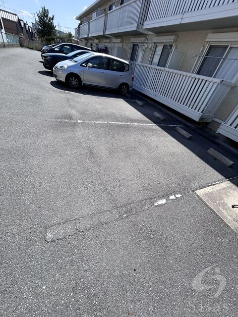 アウドムラの物件外観写真