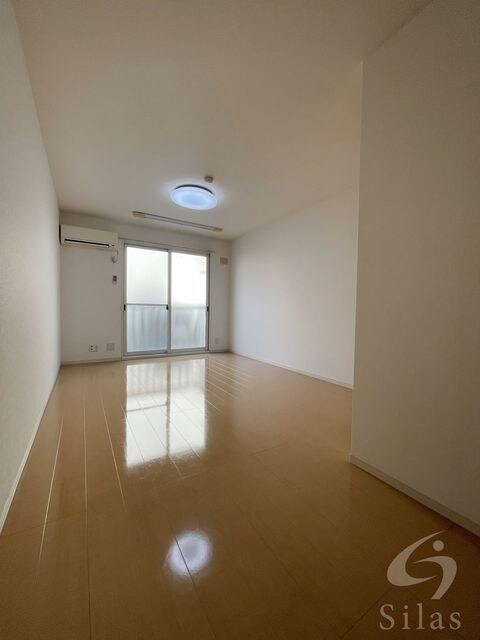 アウドムラの物件内観写真