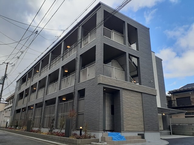 ヴァロ伏見稲荷の物件外観写真