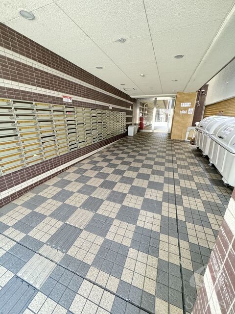 ハウスセゾン四条通の物件外観写真