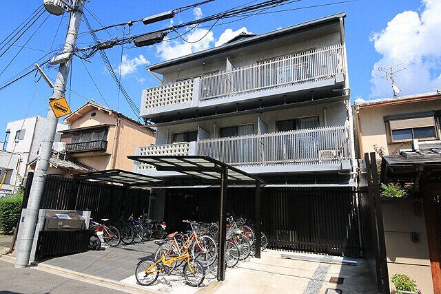 ルーチェ桃山の物件外観写真