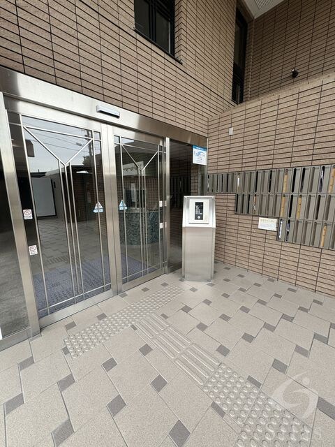 エル・カーサーの物件外観写真