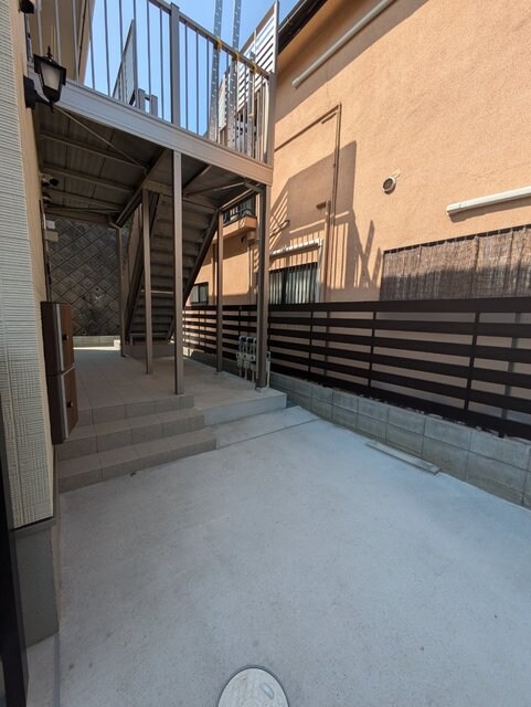 エントランスライフ衣笠の物件外観写真