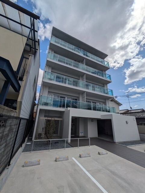 attrice太秦天神川の物件外観写真