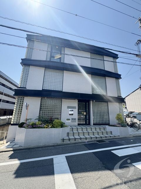 グランドールワタナベⅡの物件外観写真