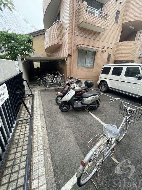 ピアレス千本の物件外観写真