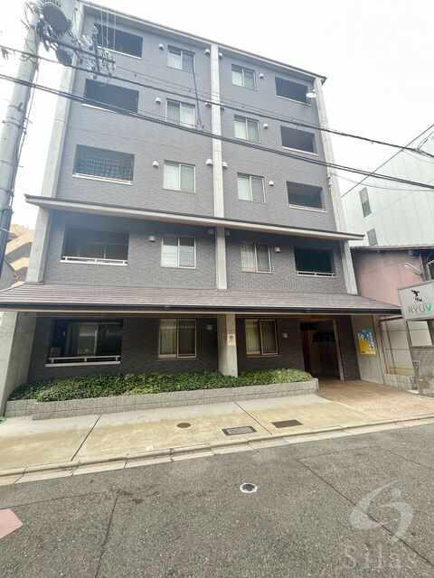 ヴィンテージマンションリューブ二条の物件外観写真