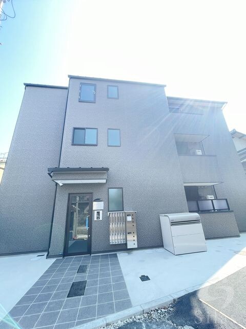 アークリード由美浜の物件外観写真