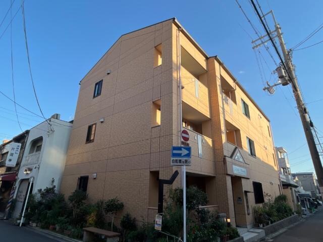 ルル・フルーレの物件外観写真