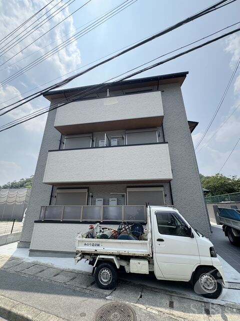 エントランスライフ宝ヶ池の物件外観写真