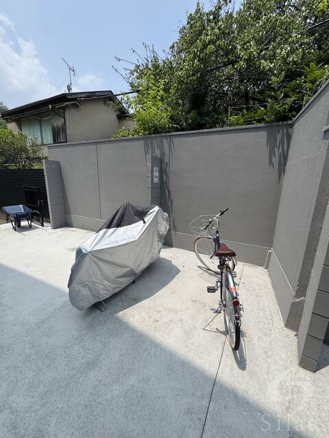 エントランスライフ宝ヶ池の物件外観写真