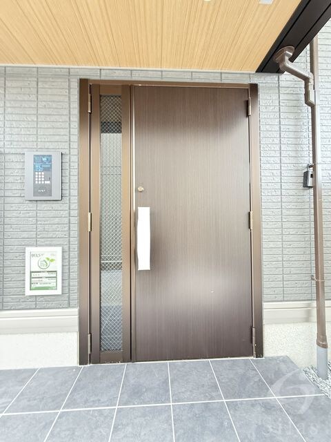 GRAMM六地蔵B棟の物件外観写真