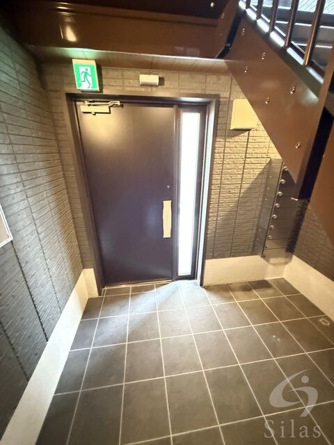 GRAMM六地蔵B棟の物件外観写真