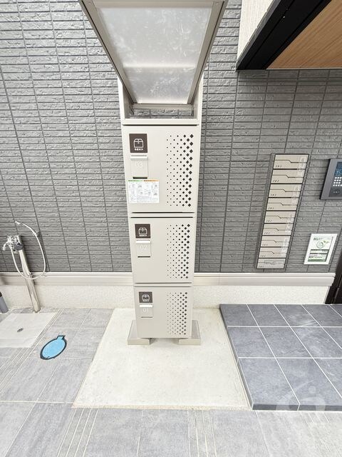 GRAMM六地蔵B棟の物件外観写真