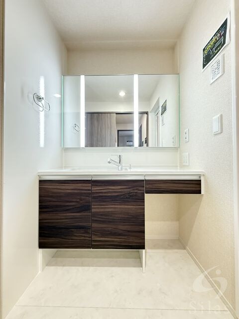 GRAMM六地蔵C棟の物件内観写真