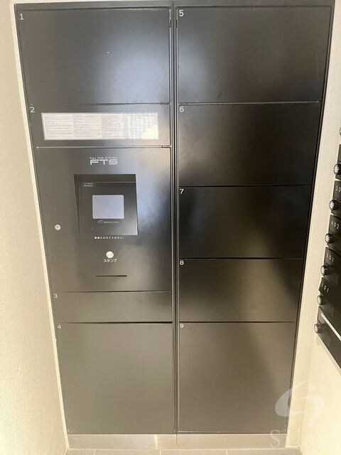 ウェスタ四条の物件外観写真