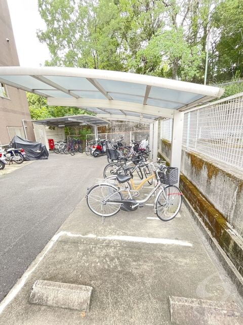 シャルレ桂坂の物件外観写真