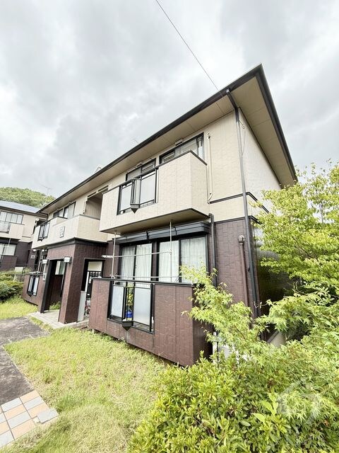 サンビレッジ大北山　Eの物件外観写真