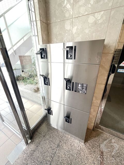 サムパティーク山科の物件外観写真