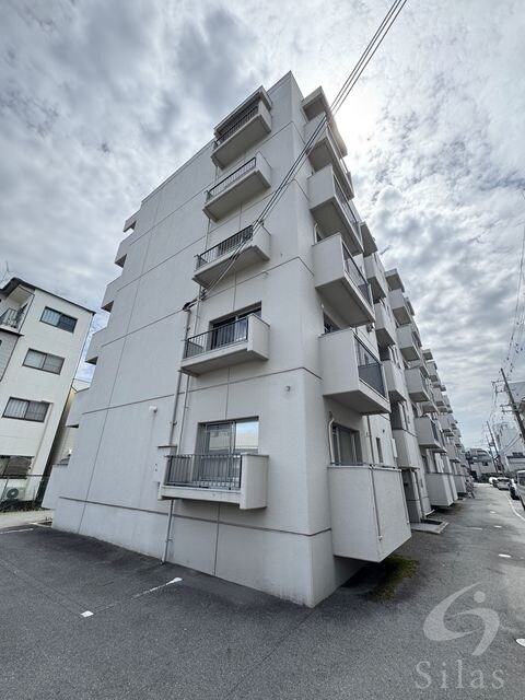 メゾン太秦の物件外観写真