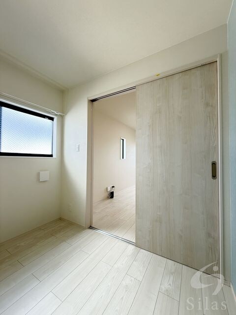 エーデルシュタイン花園伊町の物件内観写真