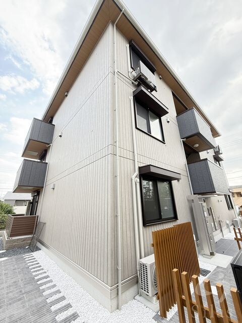 GRAMM六地蔵A棟の物件外観写真