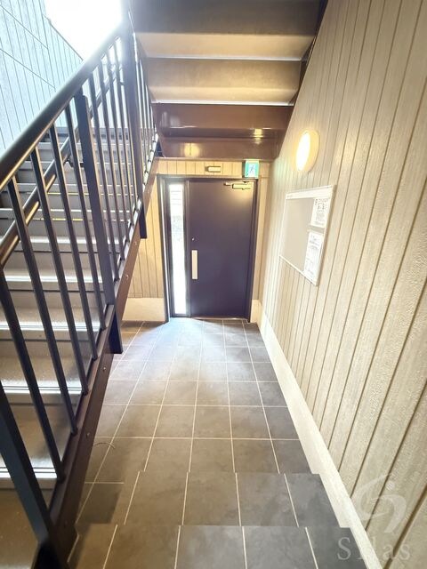 GRAMM六地蔵A棟の物件外観写真