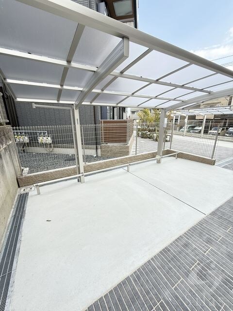 GRAMM六地蔵A棟の物件外観写真