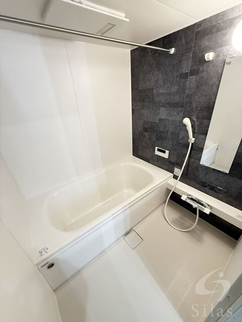 GRAMM六地蔵A棟の物件内観写真