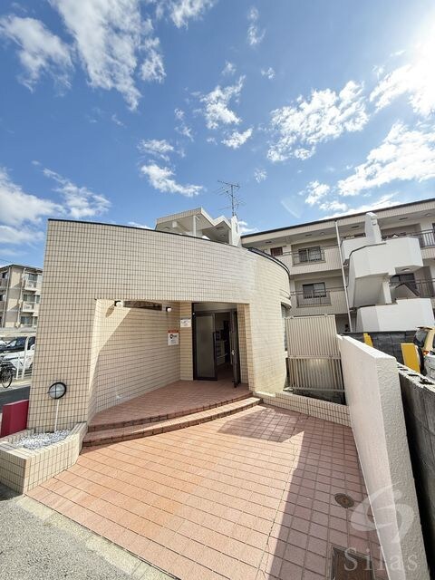 ボンエルフ嵯峨の物件外観写真