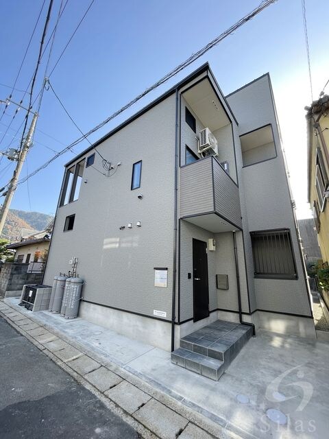 ハーモニーテラス椥辻中在家町の物件外観写真