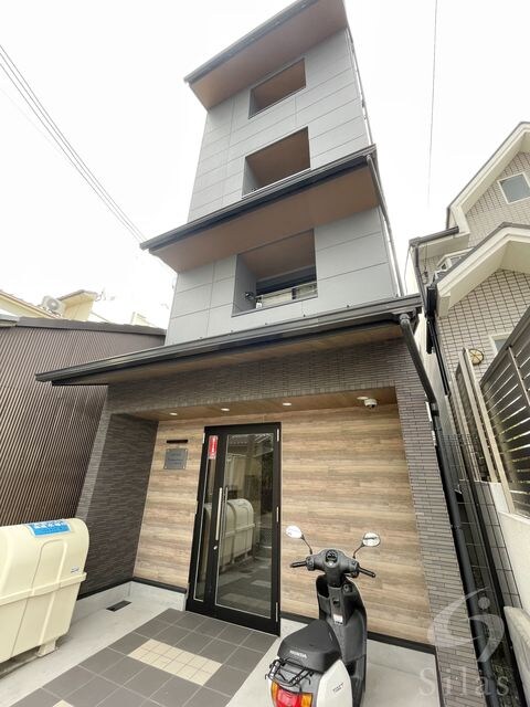 サントス堀川紫明の物件外観写真