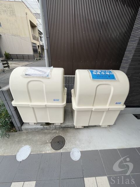 サントス堀川紫明の物件外観写真