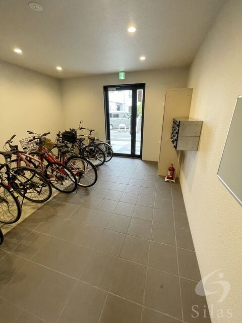 サントス堀川紫明の物件外観写真