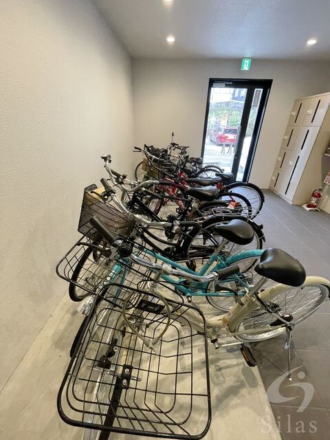 サントス堀川紫明の物件外観写真