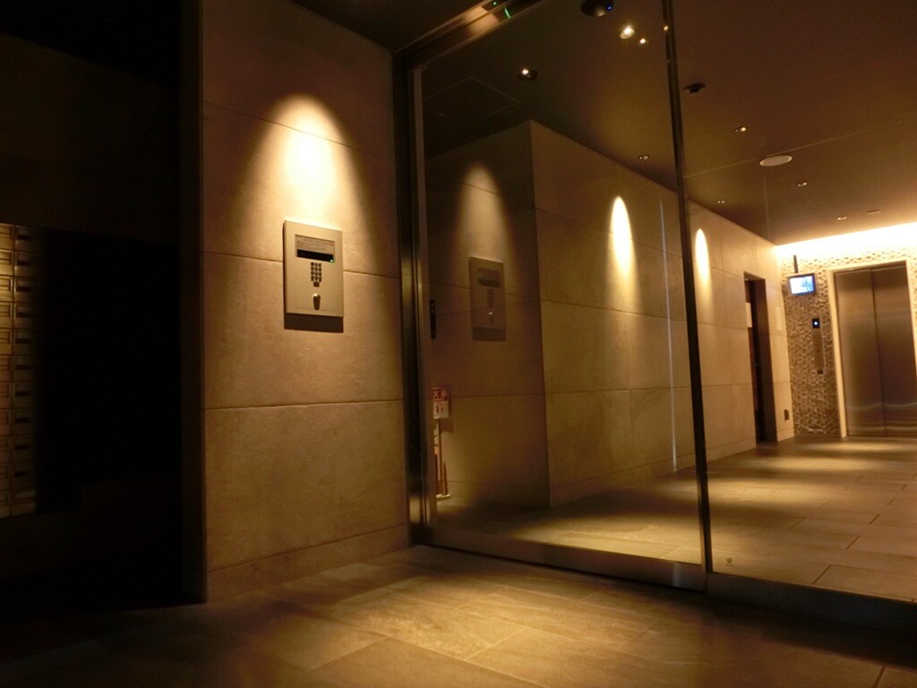 レジュールアッシュザ・パークロントの物件外観写真