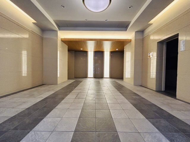 エスリード南森町の物件外観写真