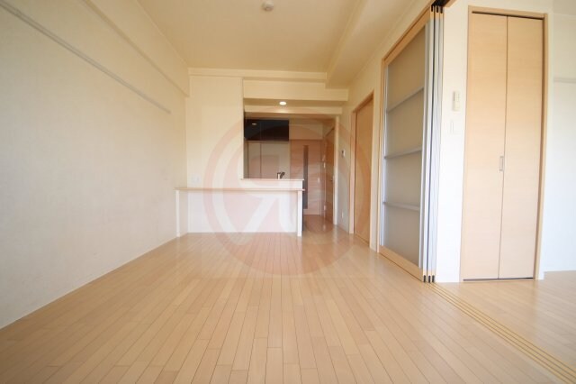 クリスタルコートの物件内観写真